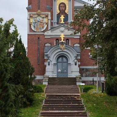 Часовня-усыпальница князей Святополк-Мирских в поместье Замирье