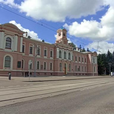 Главное здание Тимирязевской академии в стиле необарокко. Архитектор Н.Л. Бенуа (1865)